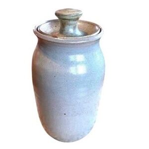 Signed 1999 Vintage Hand-Thrown Studio Pottery Lidded Crock Stoneware Jar 8in